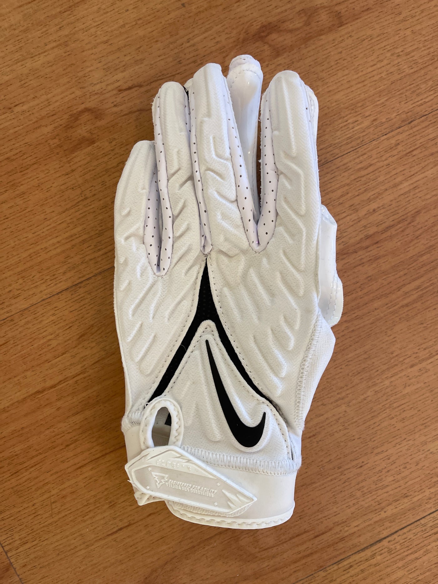 NIKE SUPERBAD 6.0 - M